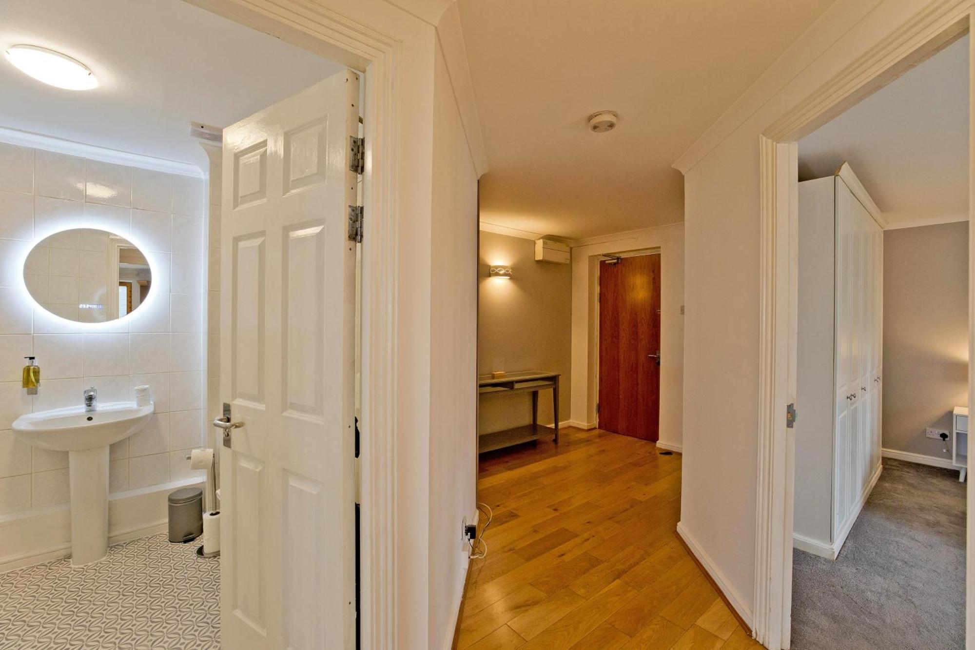 Imperial Meridian Place Apartment Londen Buitenkant foto